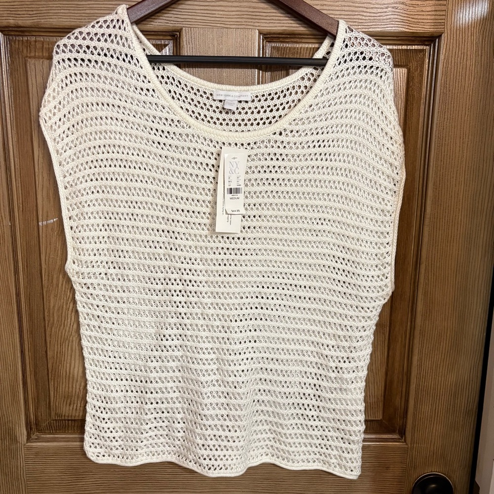 NY & Company White Crochet Summer Top Women’s Medium